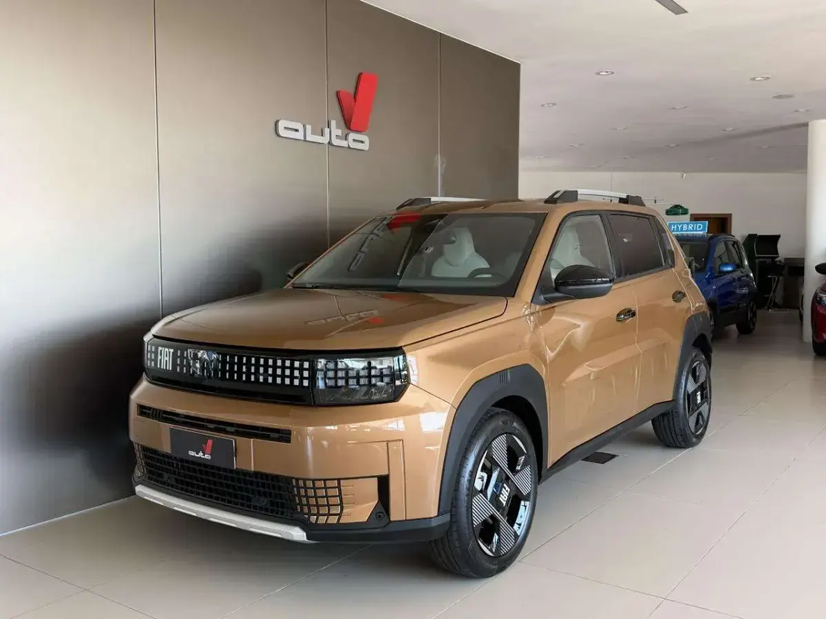 Nuova Fiat Grande Panda La Prima 101 CV (74 kW) 2026 Bronzo luna Utilitaria