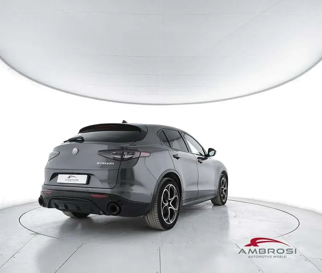 Usata Alfa Romeo Stelvio Veloce 210 CV (154 kW) 2025 Grigio SUV