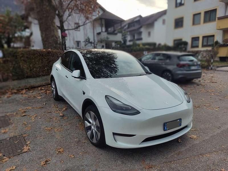 Usata Tesla Model Y 152 kW (208 CV) 2021 Bianco SUV