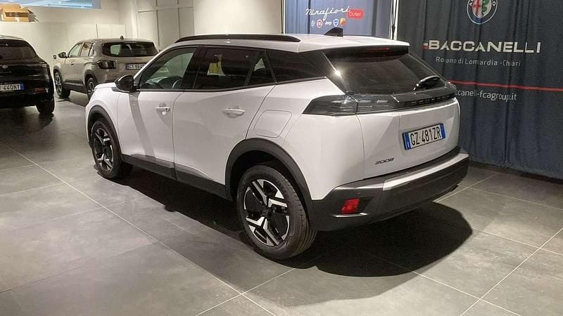 Usata Peugeot 2008 Allure 102 CV (75 kW) 2025 Bianco SUV