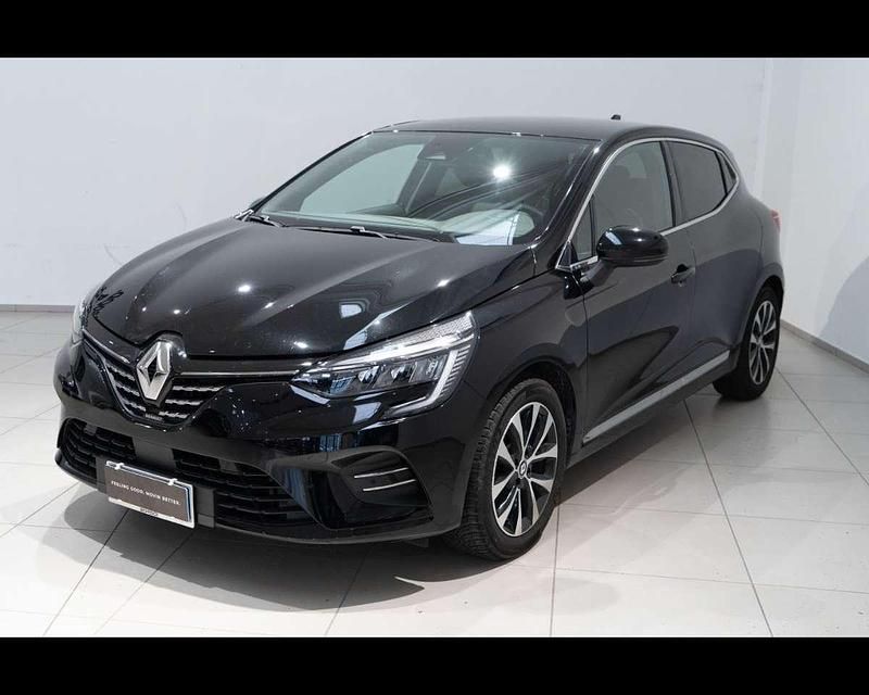 Usata Renault Clio V Techno 143 CV (105 kW) 2023 Nero Utilitaria