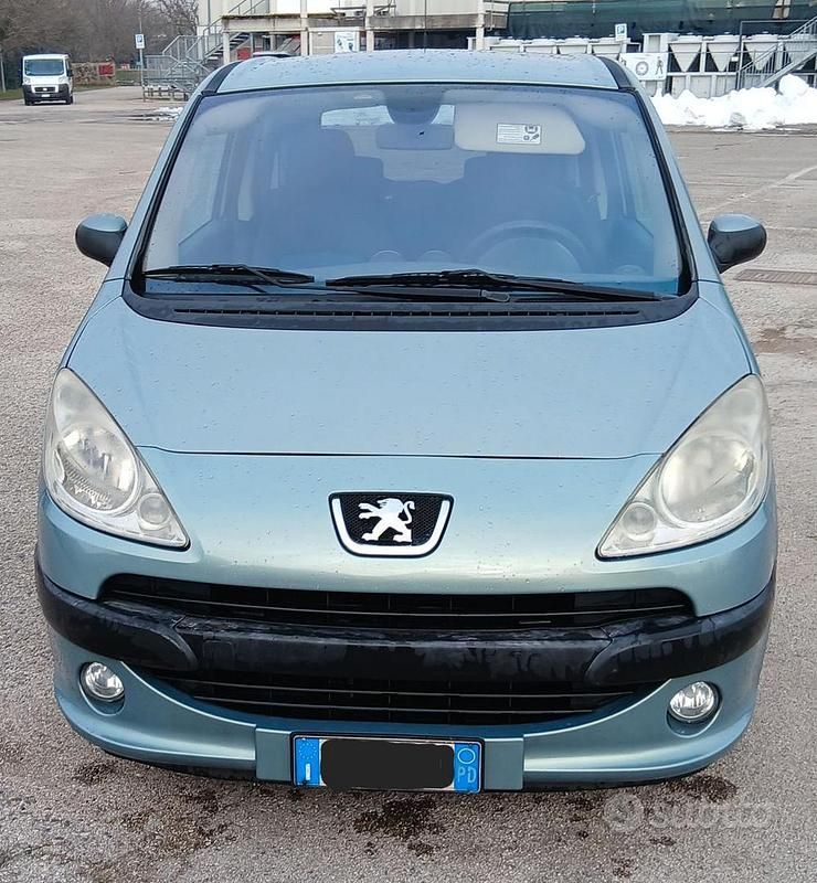 Usata Peugeot 1007 2006 Verde Monovolume