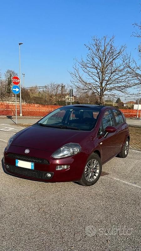 Usata Fiat Punto 77 CV (56 kW) 2012 Utilitaria