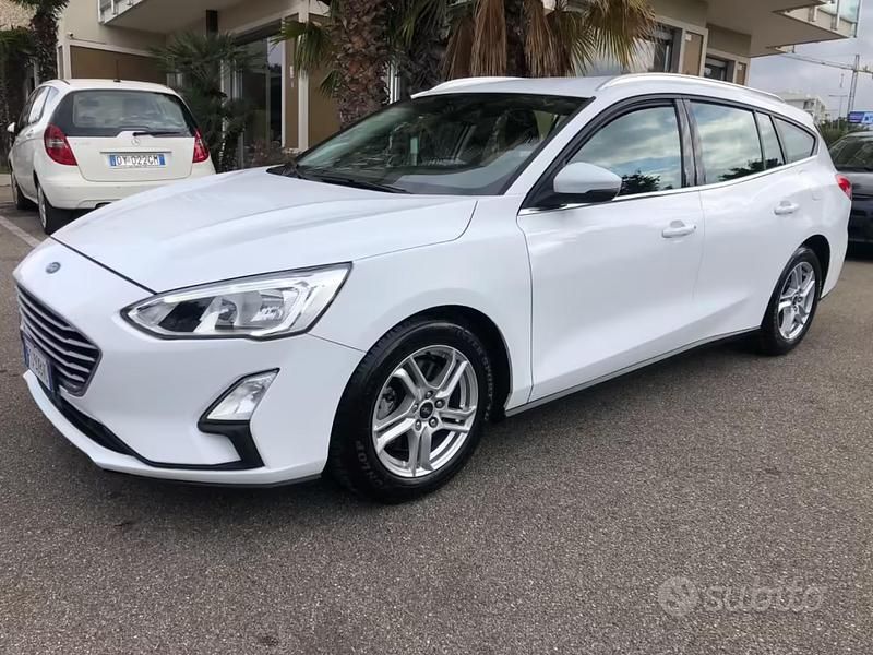 Usata Ford Focus 95 CV (69 kW) 2018 Bianco Station wagon