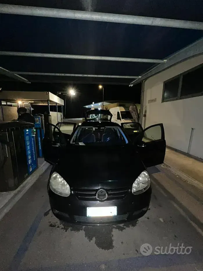 Usata VW Golf IV 115 CV (84 kW) 2006 Nero Berlina