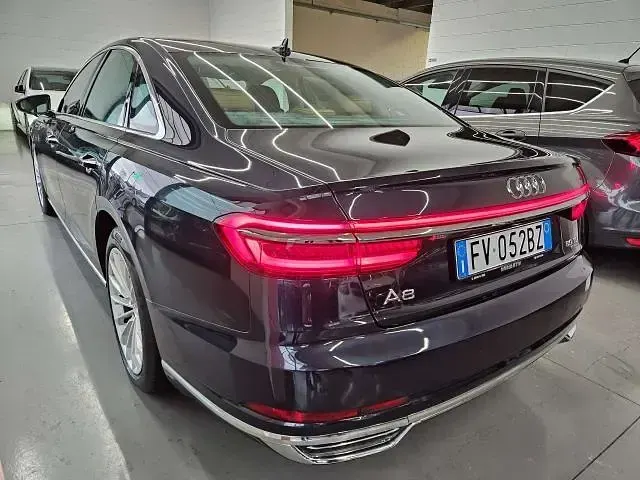 Usata Audi A8 Ambiente 286 CV (210 kW) 2019 Blu Berlina