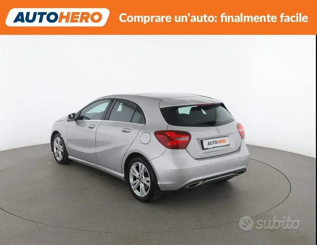 Usata Mercedes A180 110 CV (80 kW) 2017 Argento Berlina