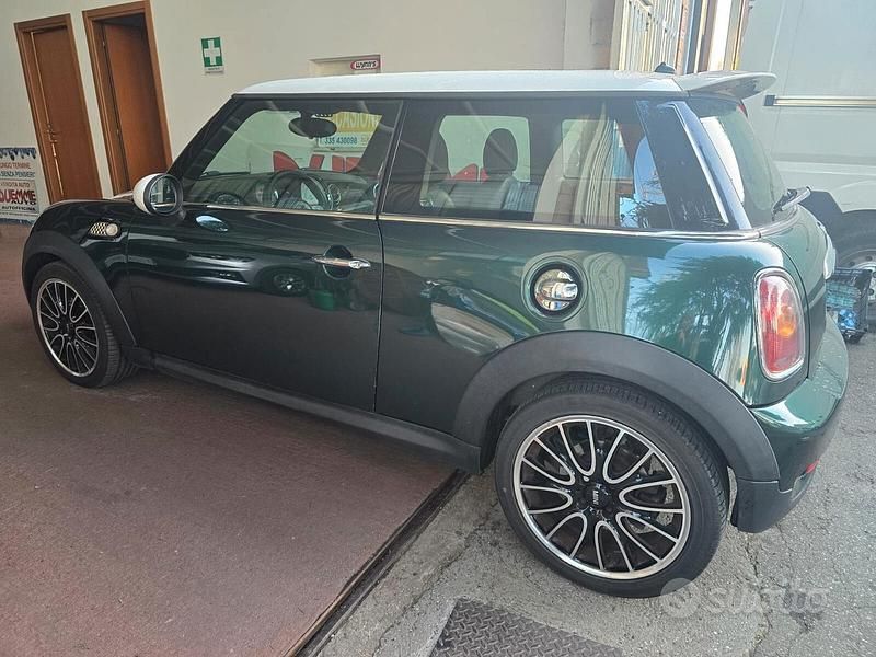 Usata Mini Cooper S 175 CV (128 kW) 2009 Verde Utilitaria