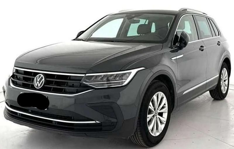 Usata VW Tiguan 150 CV (110 kW) 2023 Grigio SUV