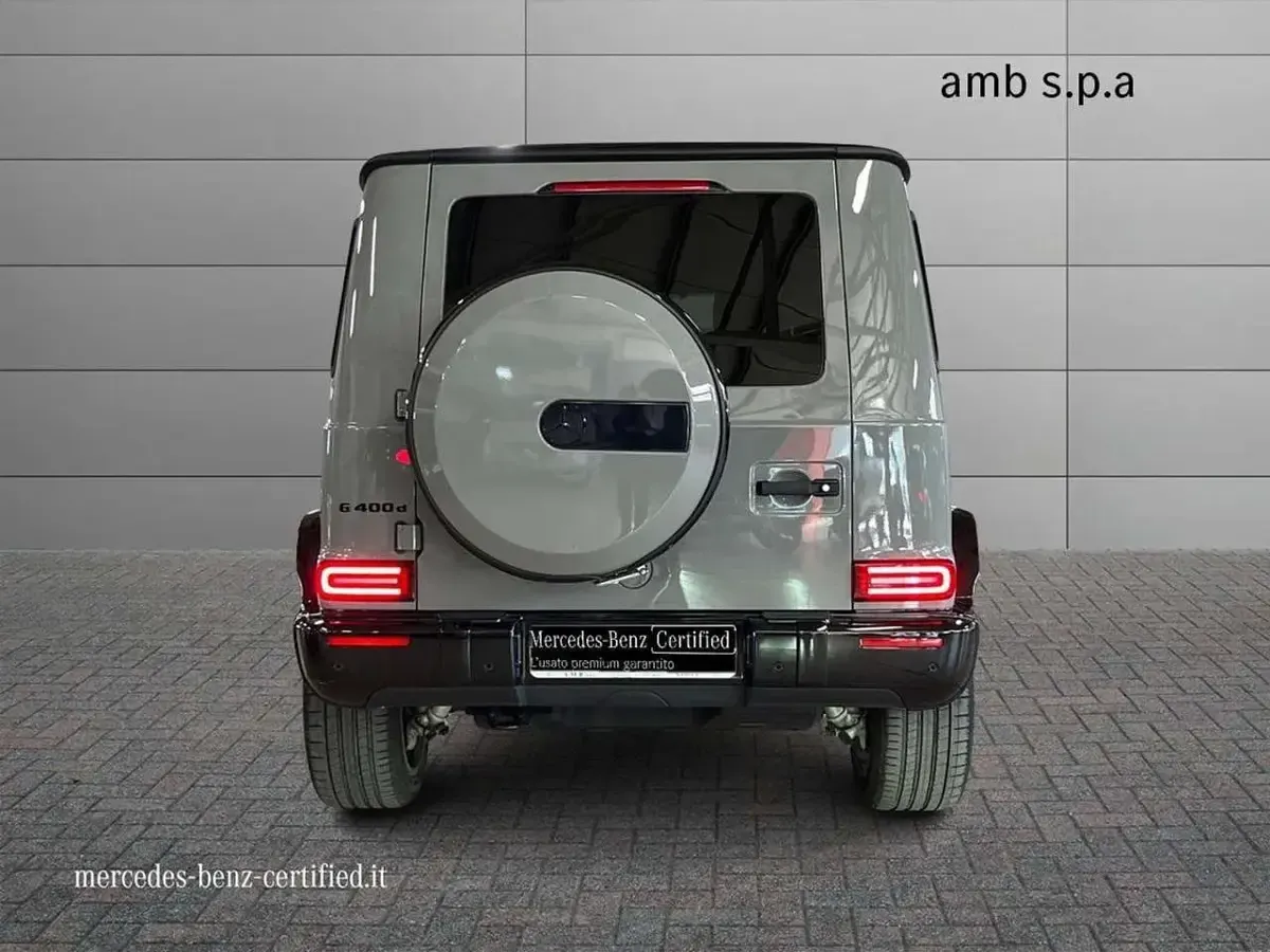 Usata Mercedes G400 AMG line 330 CV (242 kW) 2023 Grigio SUV