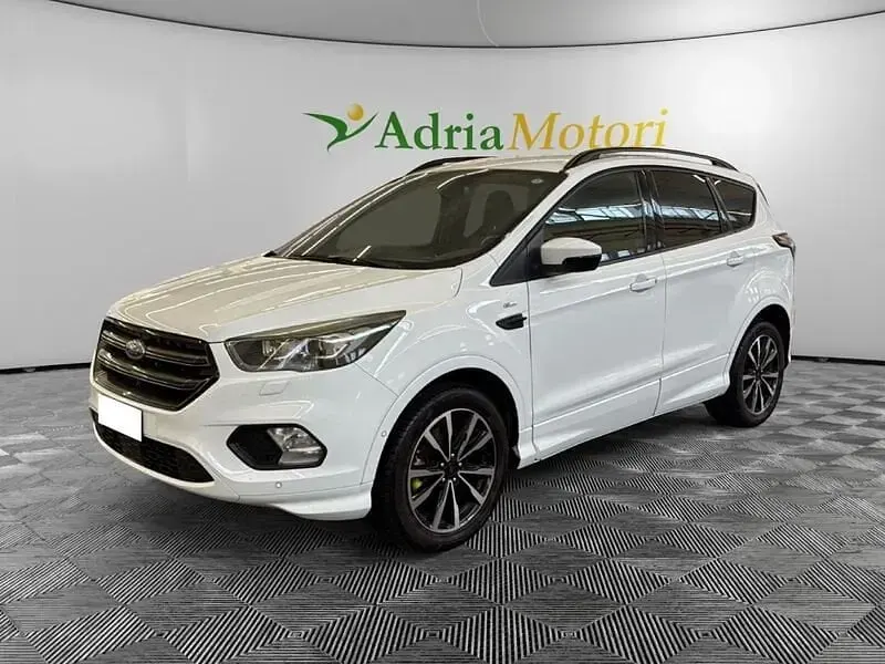 Usata Ford Kuga ST-Line 120 CV (88 kW) 2017 SUV