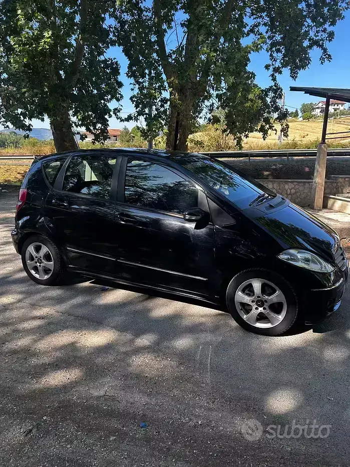 Usata Mercedes A180 Avantgarde 109 CV (80 kW) 2008 Grigio Berlina