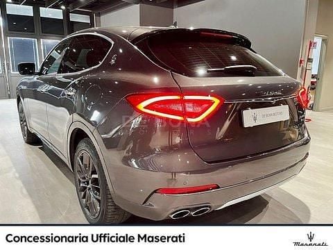 Usata Maserati Levante 250 CV (183 kW) 2017 Grigio SUV