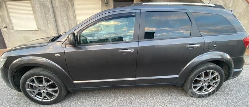 Usata 2014 Fiat Freemont SUV | 8000 € (Ottimo prezzo) - Immagine 1/4