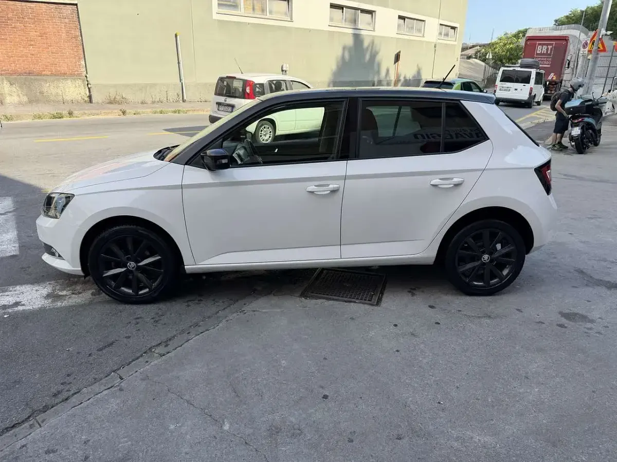 Usata Skoda Fabia Design Edition 90 CV (66 kW) 2016 Bianco Berlina