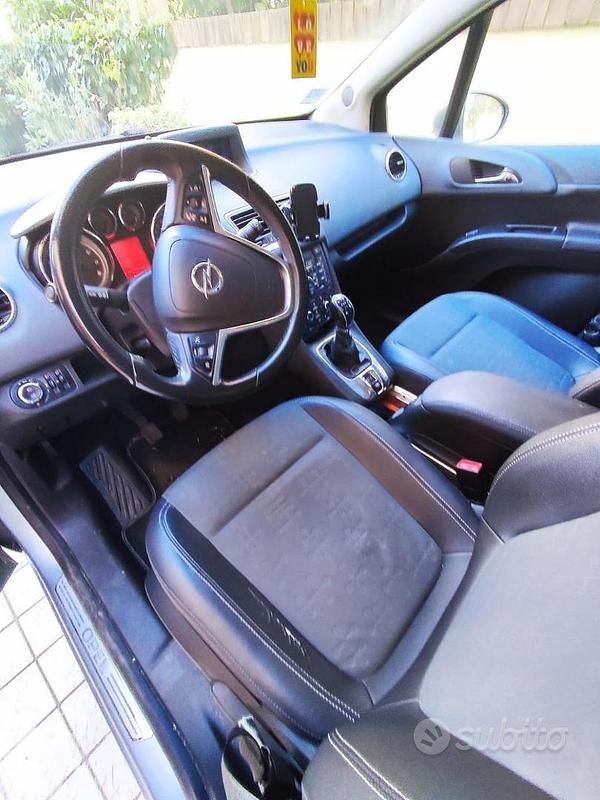 Usata Opel Meriva Cosmo 120 CV (88 kW) 2010 Grigio Monovolume