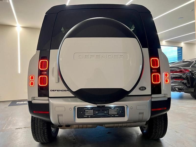Usata Land Rover Defender SE Dynamic 249 CV (183 kW) 2023 Bianco SUV