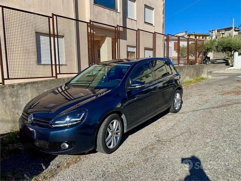 Usata VW Golf VI 2010 Blu Utilitaria