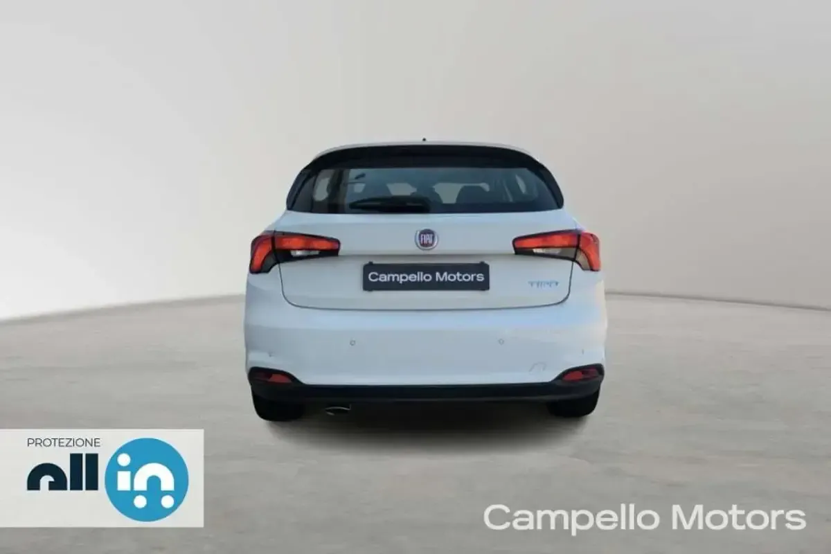 Usata Fiat Tipo Lounge 95 CV (69 kW) 2017 Bianco Berlina