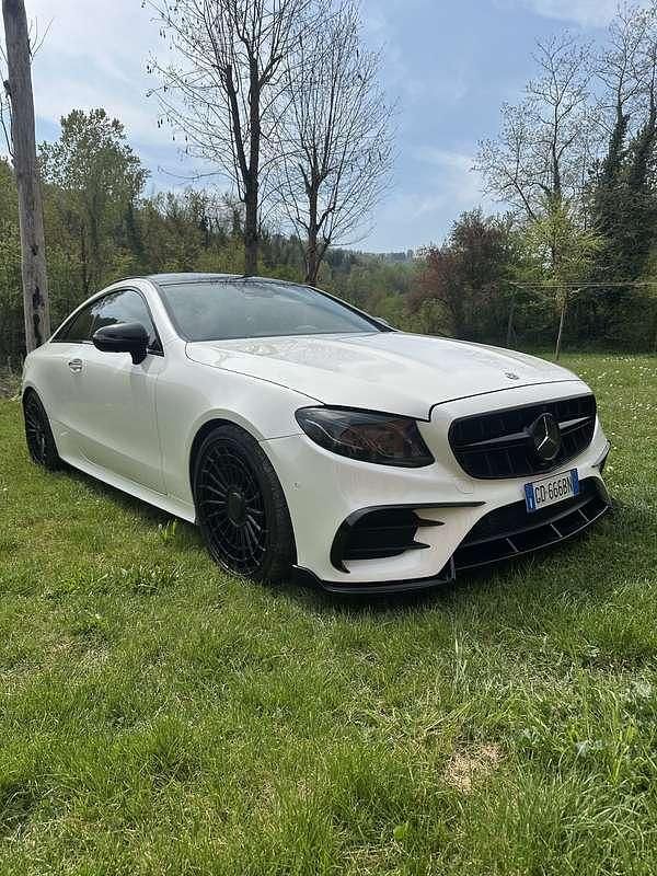 Usata Mercedes E220 Premium Plus 194 CV (142 kW) 2019 Coupé