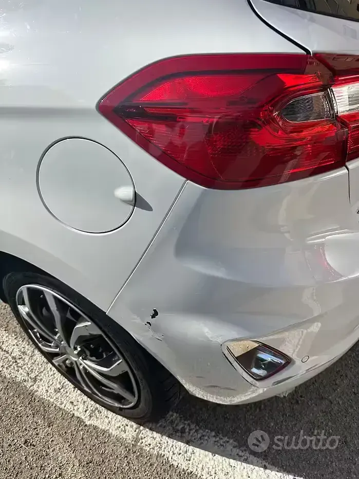 Usata Ford Fiesta 80 CV (58 kW) 2020 Bianco Utilitaria