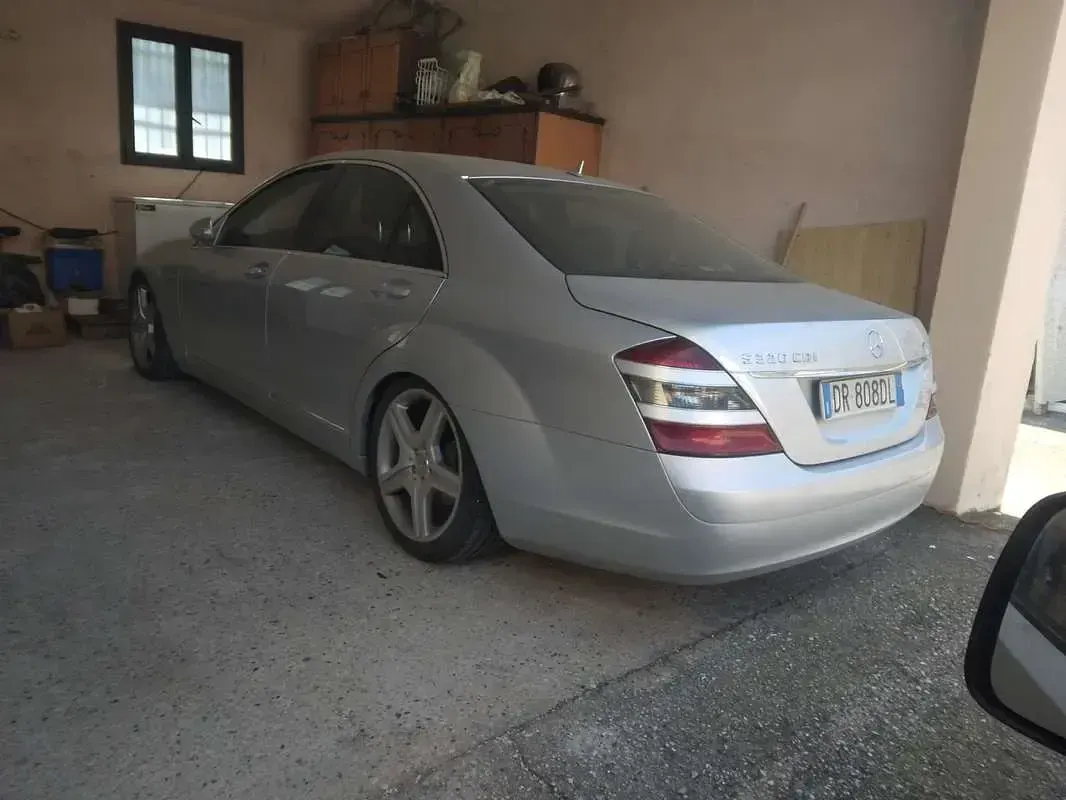Usata Mercedes S320 Avantgarde 235 CV (172 kW) 2008 Argento Berlina