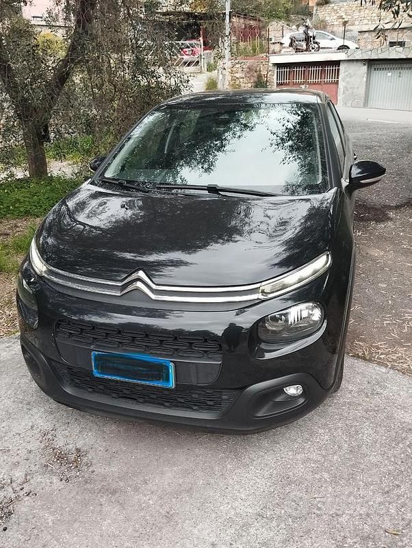 Usata Citroën C3 Shine 82 CV (60 kW) 2018 Nero Utilitaria
