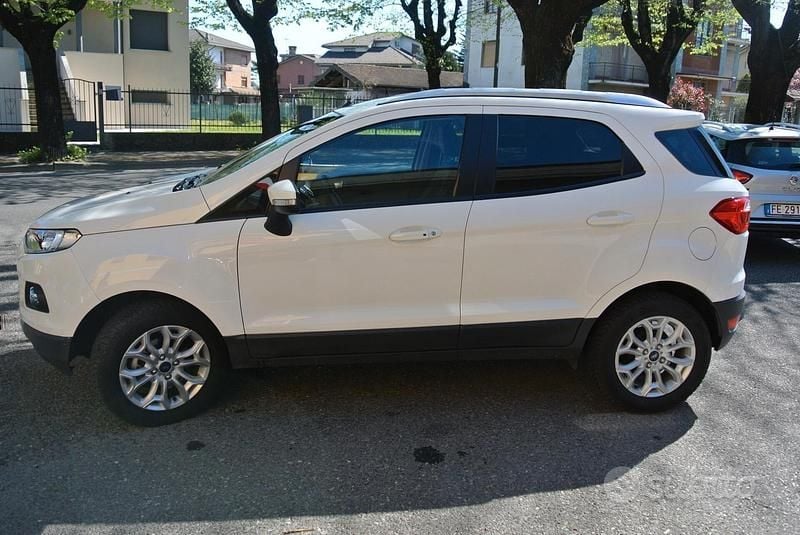 Usado Ford Ecosport Titanium 95 HP (69 kW) 2017 Branco SUV