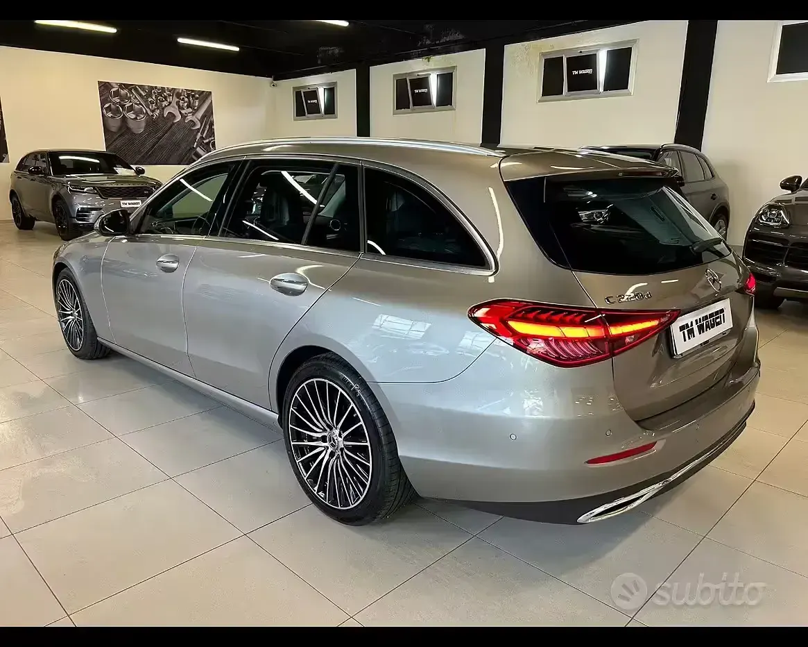 Usata Mercedes C220 Business 200 CV (147 kW) 2022 Grigio Station wagon