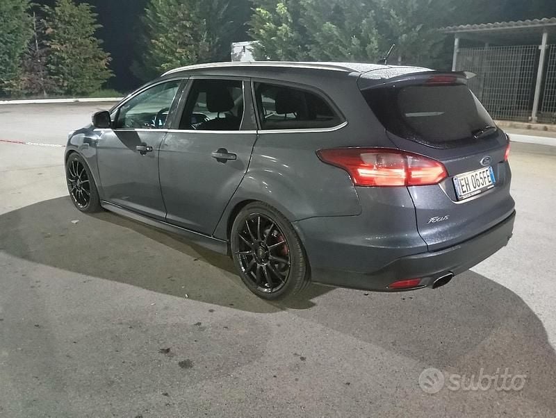 Usata Ford Focus 115 CV (84 kW) 2011 Station wagon