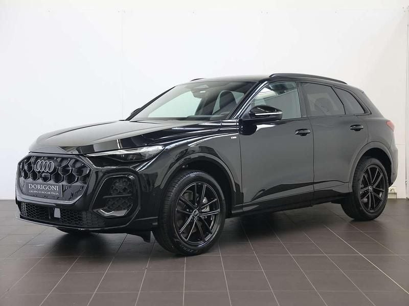 Nuova Audi Q5 S-Line 204 CV (150 kW) 2026 Nero mito metallizzato SUV