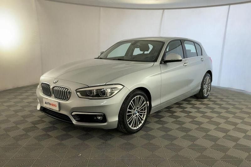 Usata BMW 118 Efficient Dynamics 150 CV (110 kW) 2019 Argento Utilitaria