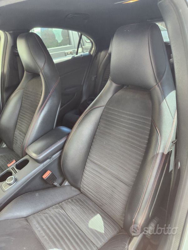 Usata Mercedes A200 Premium 156 CV (114 kW) 2015 Bianco Berlina