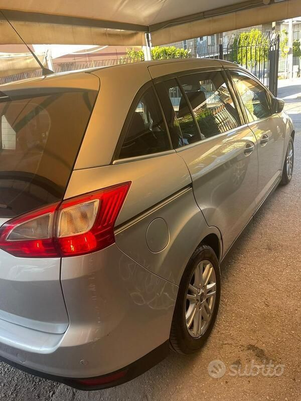 Usata Ford C-MAX Business Edition 115 CV (84 kW) 2015 Grigio Monovolume