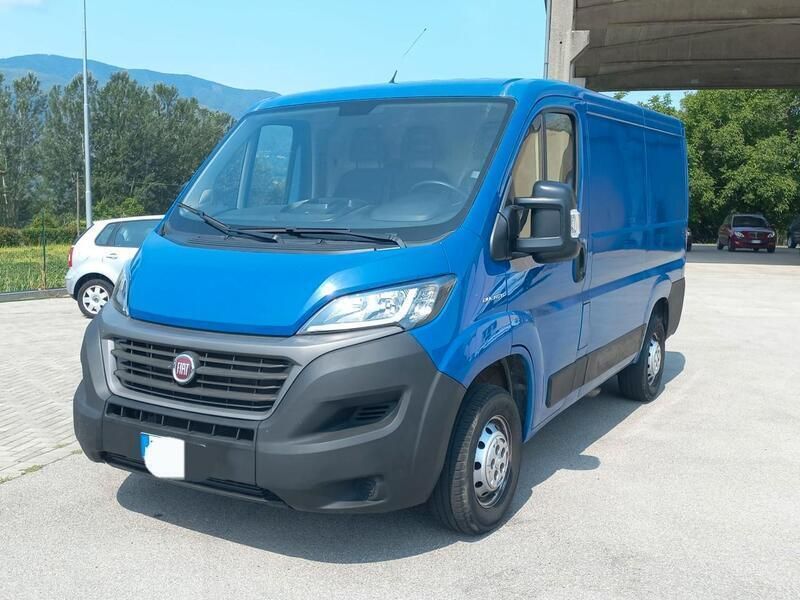 Usata Fiat Ducato 119 CV (87 kW) 2019 Blu Furgone