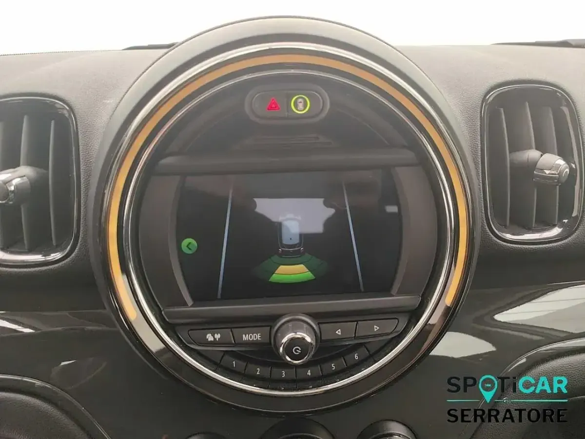 Begagnad Mini One D 116 HK (85 kW) 2020 Vit Halvkombi