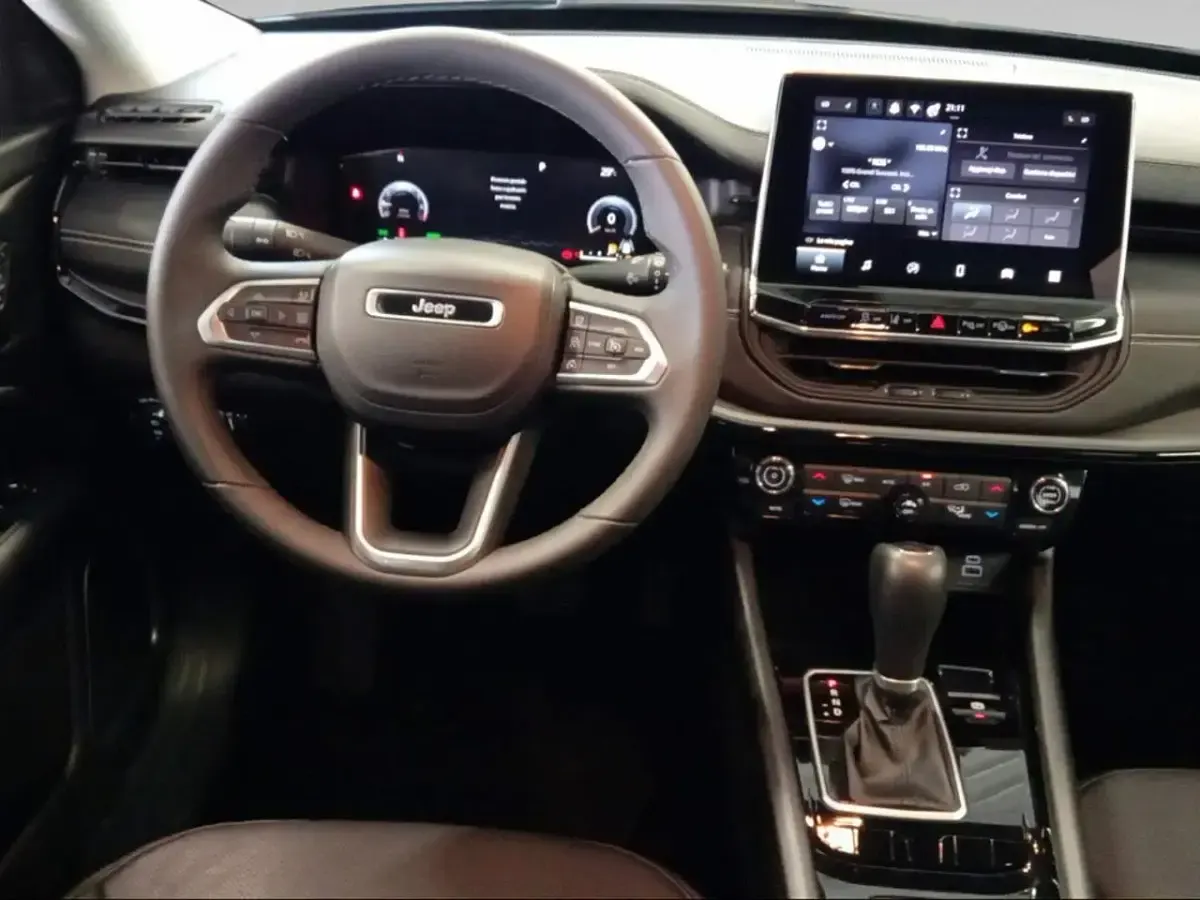 Usata Jeep Compass Summit 131 CV (96 kW) 2025 Grigio SUV