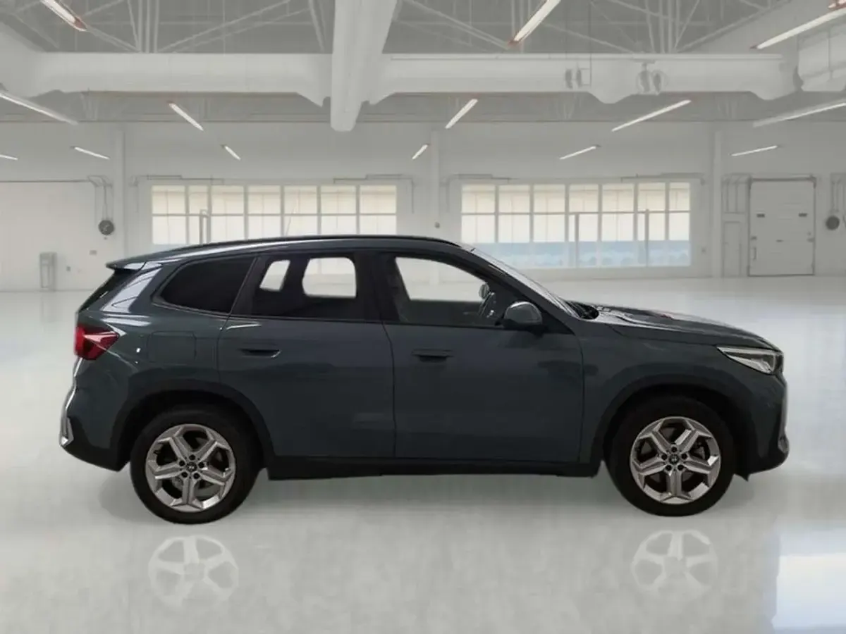 Usata BMW X1 136 CV (100 kW) 2023 Grigio SUV