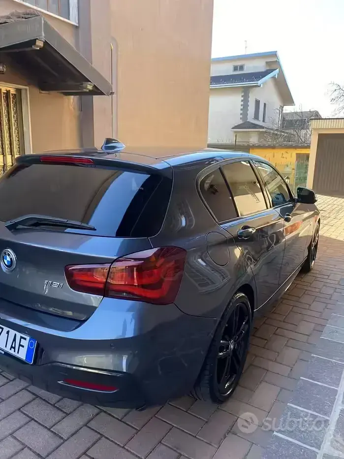 Usata BMW 118 Efficient Dynamics 136 CV (100 kW) 2023 Grigio Berlina