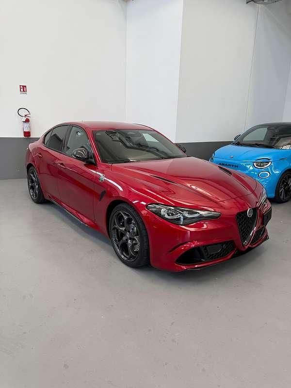 Nuova Alfa Romeo Giulia Quadrifoglio 519 CV (381 kW) 2025 Berlina