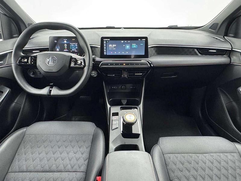 Usata MG MG3 Luxury 194 CV (142 kW) 2024 Argento Utilitaria