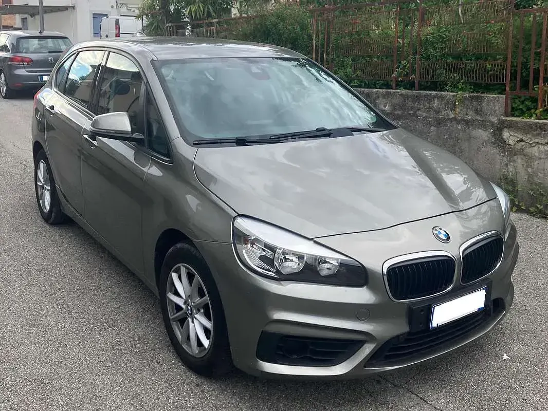 Usata BMW 218 Active Tourer 150 CV (110 kW) 2015 Grigio Monovolume