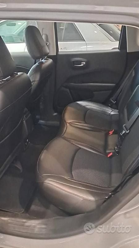 Usata Jeep Compass 140 CV (102 kW) 2019 Grigio SUV