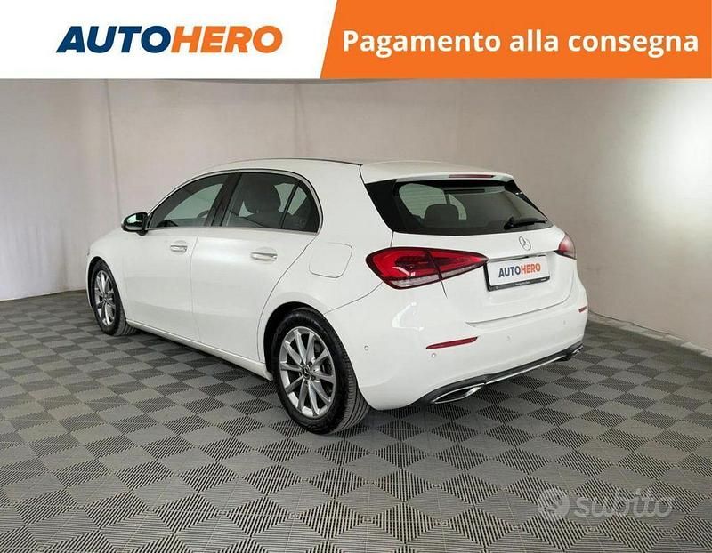 Usata Mercedes A200 150 CV (110 kW) 2019 Bianco Berlina