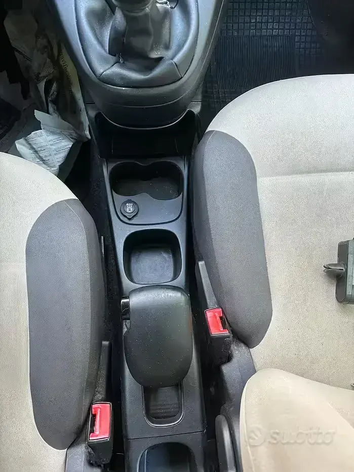 Usata Fiat Panda Easy 85 CV (62 kW) 2014 Bianco Utilitaria