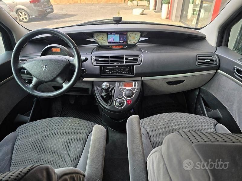 Usata Peugeot 807 163 CV (119 kW) 2012 Blu Monovolume