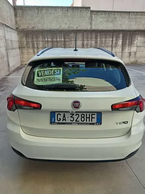 Usata Fiat Tipo Lounge 120 CV (88 kW) 2020 Station wagon