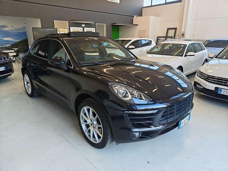 Nero Usata 2014 Porsche Macan S SUV | 28.500 € (Ottimo prezzo) - Immagine 1/4