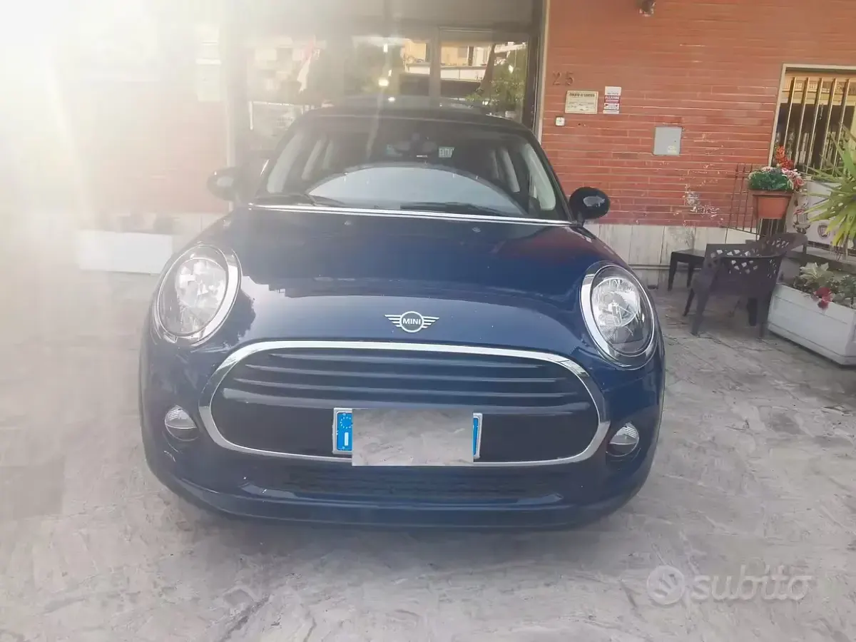 Usata Mini One D 116 CV (85 kW) 2019 Bluazzurro Utilitaria