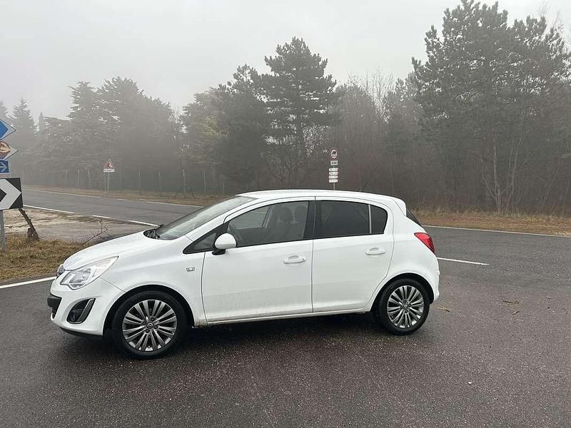Usata Opel Corsa 86 CV (63 kW) 2013 Bianco Utilitaria